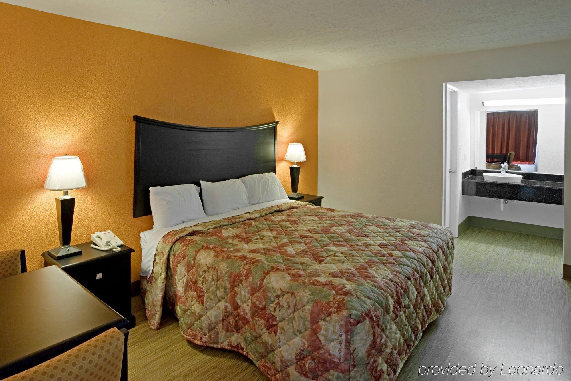 Econo Lodge メトロポリス 部屋 写真